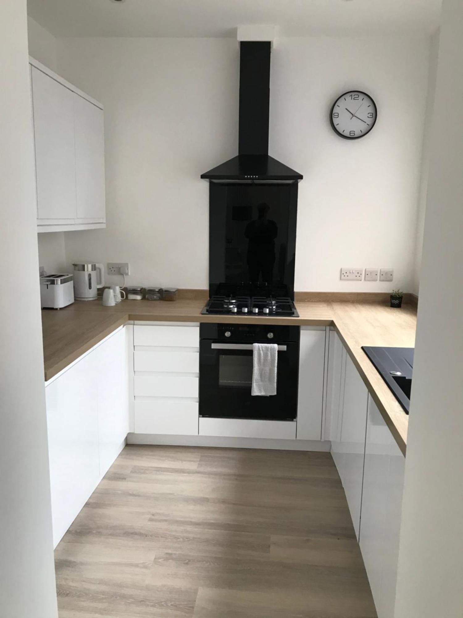 Apartment On The Avenue 3